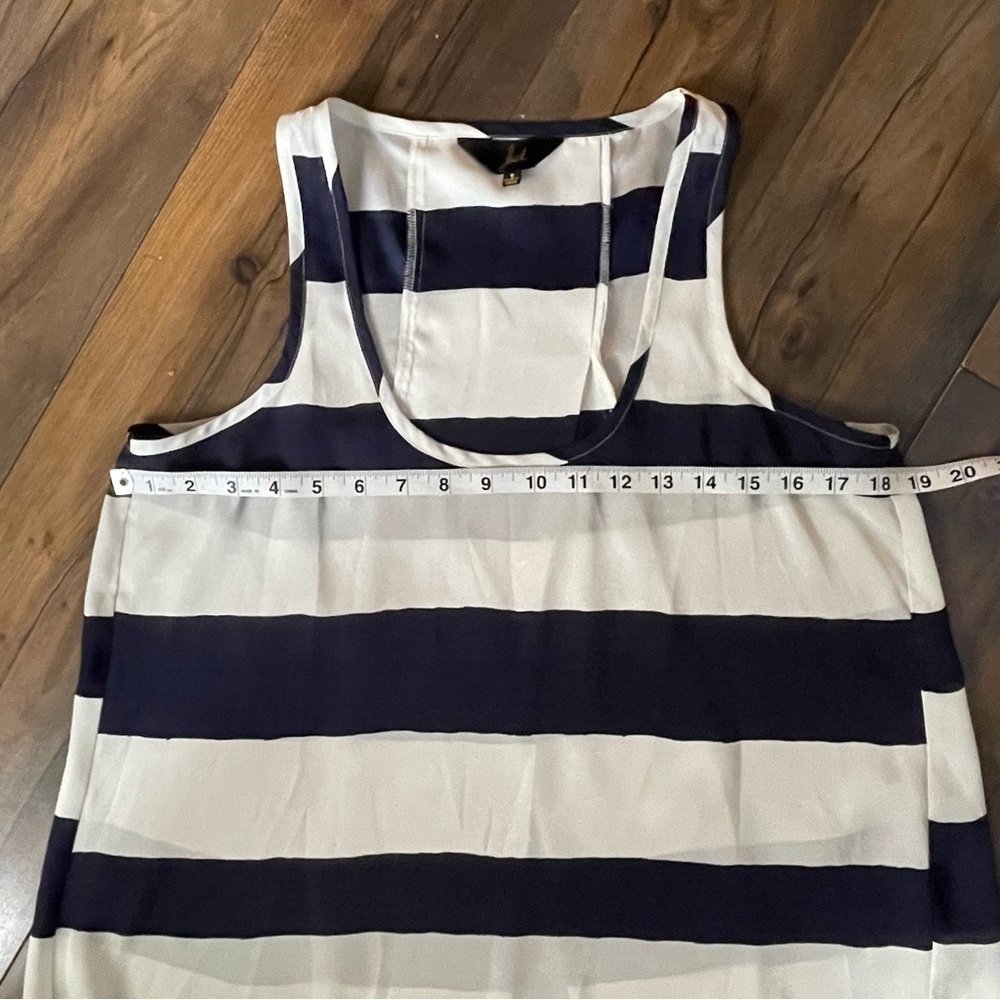 Jack Scoop Neck Stripe Tank Top Blue White
Small - Picture 7 of 12